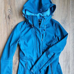 Sherpa Outdoor Switzerland blue women's fleece lined rain jacket size small